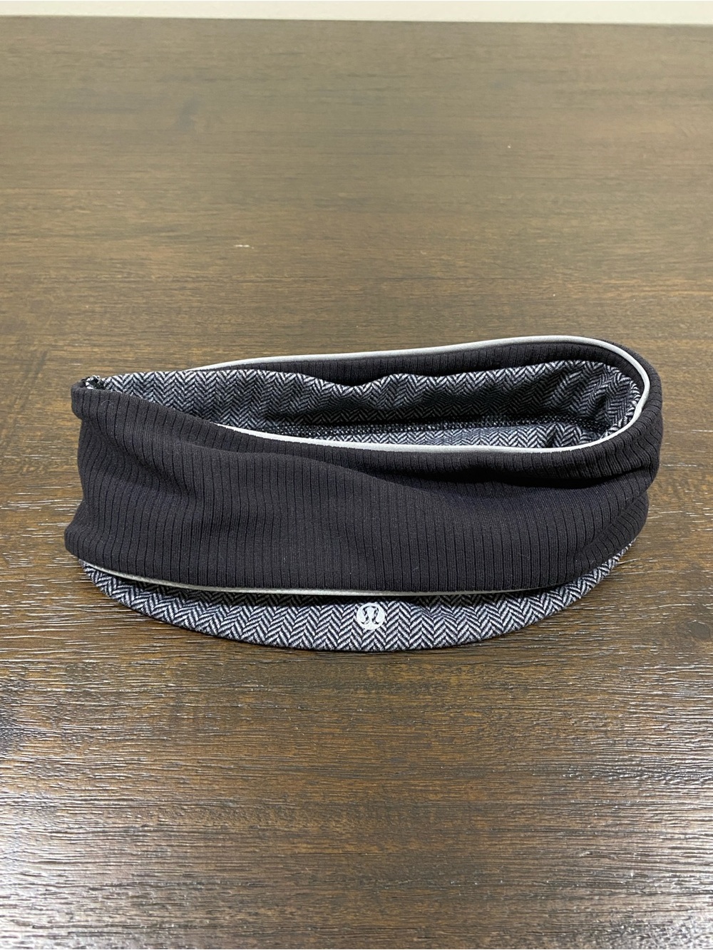 lululemon athletica Black Reversible Ribbed Headband